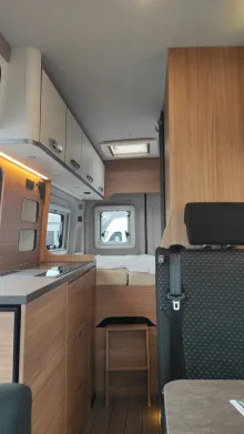 Sicht vorne-hinten Weinsberg CaraBus 600 MQ 130 PS Automatik 1060-105