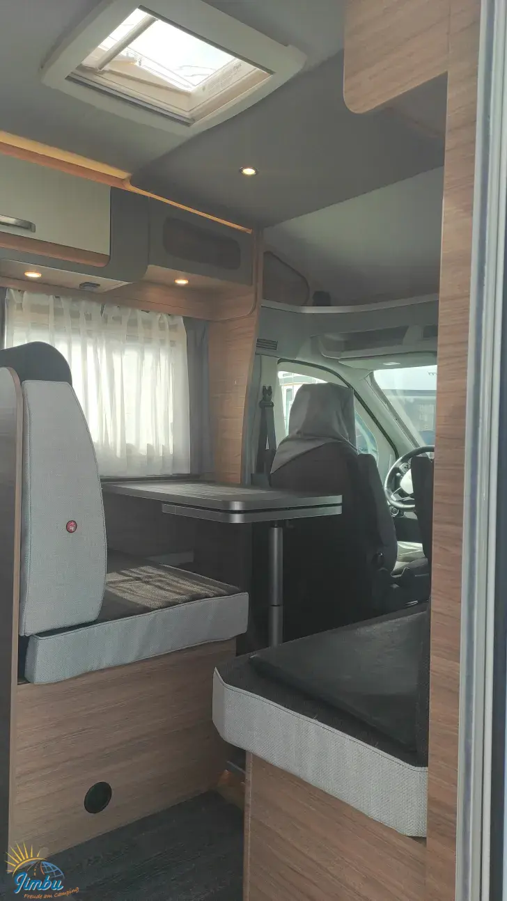 Sitzgruppe Weinsberg CaraLoft 650 MF 155 PS / Schalter, S611 - 1096