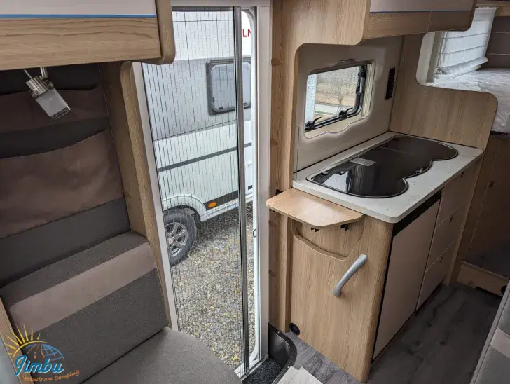 Fahrzeugbild LMC Cruiser V 646 G 180 PS/Automatik, 625 - 3048 #18