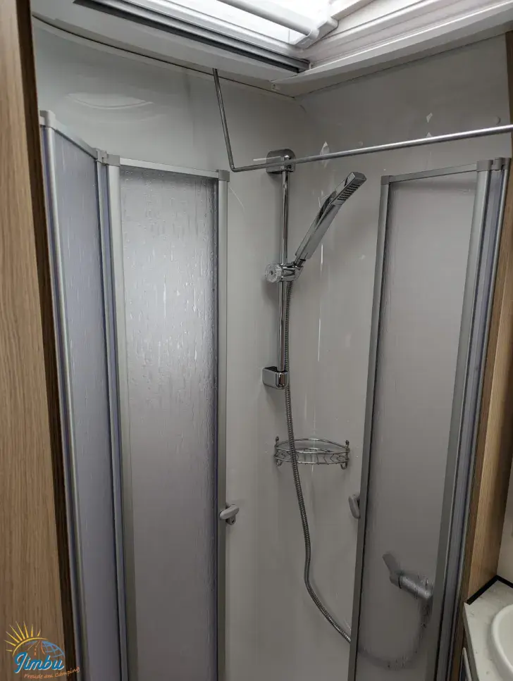 Fahrzeugbild LMC Cruiser V 646 G 180 PS/Automatik, 625 - 3048 #31