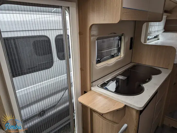 Fahrzeugbild LMC Cruiser V 646 G 140 PS/ Schalter, 626 - 3049 #12