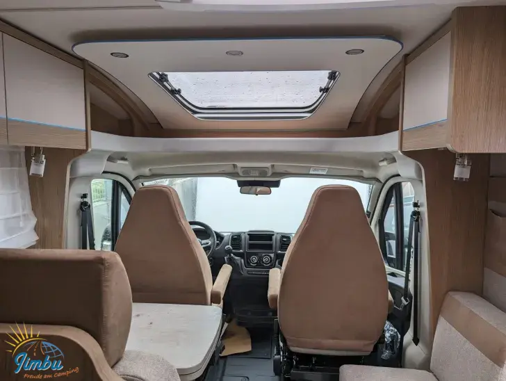 Fahrzeugbild LMC Cruiser V 646 G 140 PS/ Schalter, 626 - 3049 #24