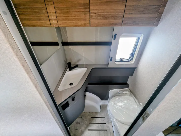 Fahrzeugbild Hymer Eriba Feeling 442 MOVER, AUFLASTUNG 1,8 t uvm. #13