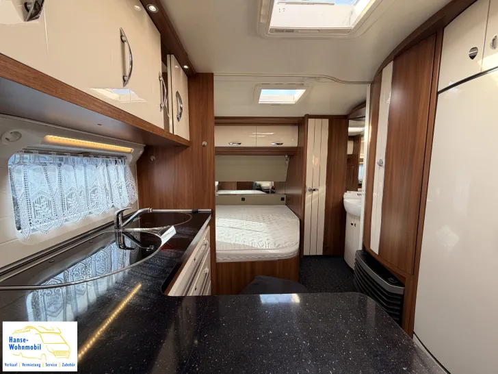 Fahrzeugbild Hobby Premium 560 CFE I Luftvorzelt I Mover #12