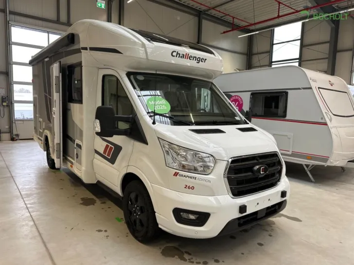 Fahrzeugbild Challenger Teilintegriert 260 Graphite Premium Modell 2026 / Artic / Drive #1