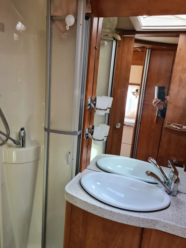 Fahrzeugbild Carthago chic e-line 47 Yachting #9