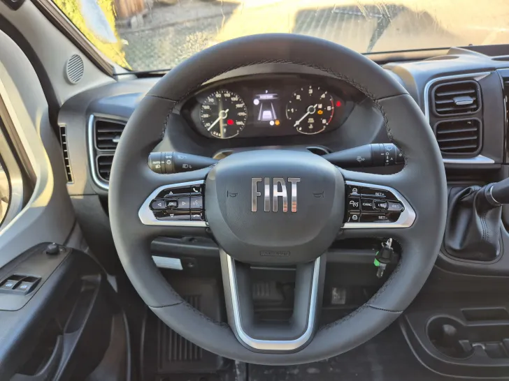 Fahrzeugbild Weinsberg CaraCompact 600 MF EDITION [PEPPER] #11