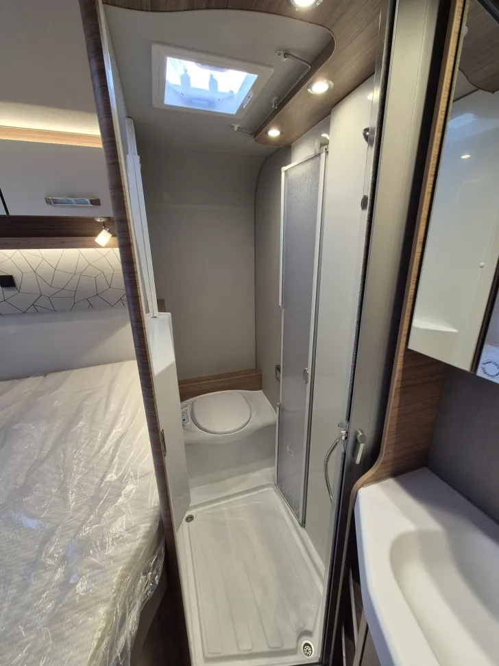 Fahrzeugbild Weinsberg CaraCompact 600 MF EDITION [PEPPER] #28