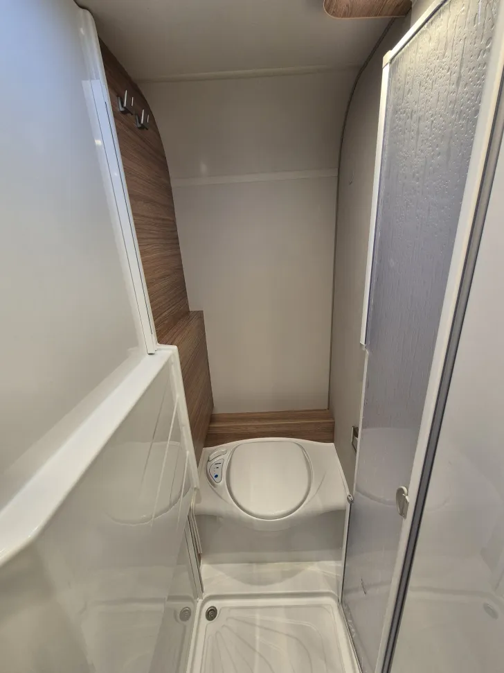 Fahrzeugbild Weinsberg CaraCompact 600 MF EDITION [PEPPER] #29