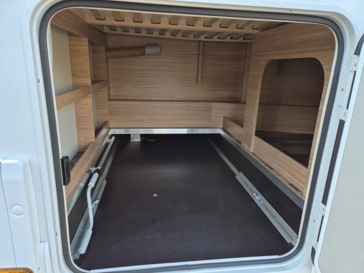 Fahrzeugbild Weinsberg CaraCompact 600 MF EDITION [PEPPER] #39