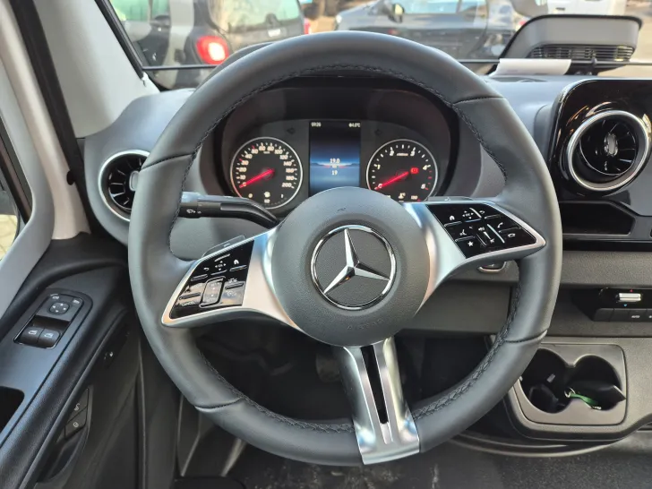 Fahrzeugbild Weinsberg CaraCompact MB 640 MEG EDITION [PEPPER] #9