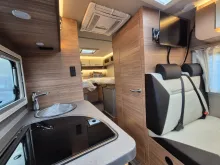 Fahrzeugbild Weinsberg CaraCompact MB 640 MEG EDITION [PEPPER] #12