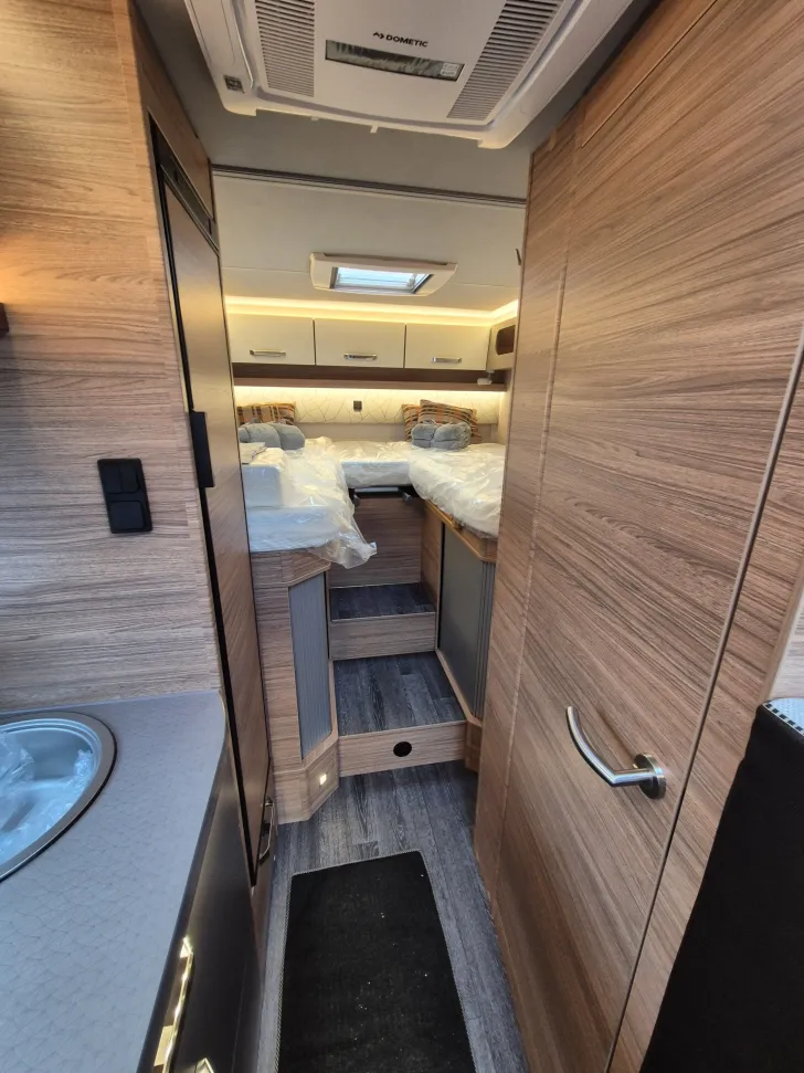 Fahrzeugbild Weinsberg CaraCompact MB 640 MEG EDITION [PEPPER] #19