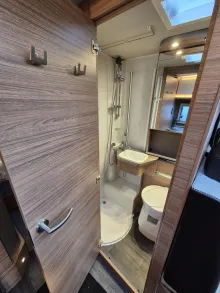 Fahrzeugbild Weinsberg CaraCompact MB 640 MEG EDITION [PEPPER] #21