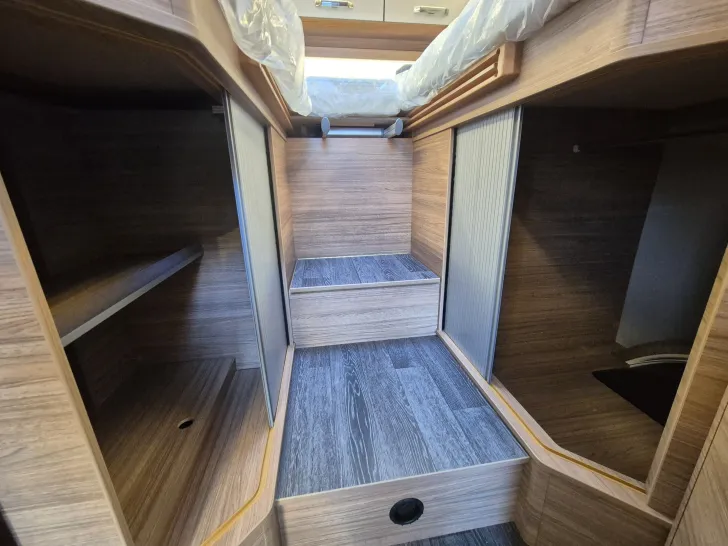 Fahrzeugbild Weinsberg CaraCompact MB 640 MEG EDITION [PEPPER] #25