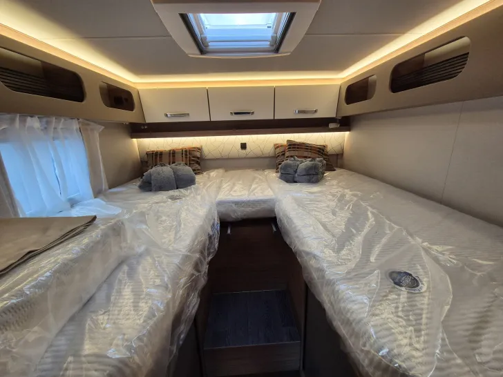 Fahrzeugbild Weinsberg CaraCompact MB 640 MEG EDITION [PEPPER] #26