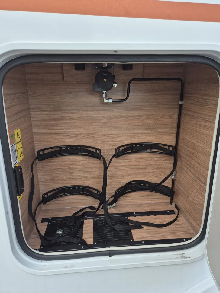 Fahrzeugbild Weinsberg CaraCompact MB 640 MEG EDITION [PEPPER] #37