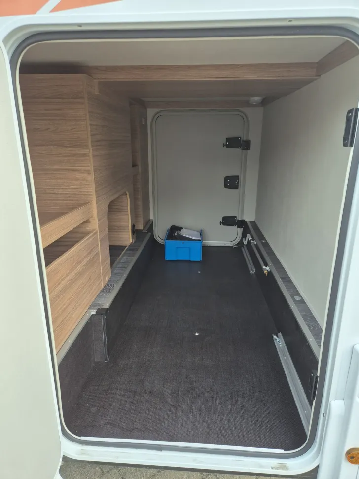 Fahrzeugbild Weinsberg CaraCompact MB 640 MEG EDITION [PEPPER] #39