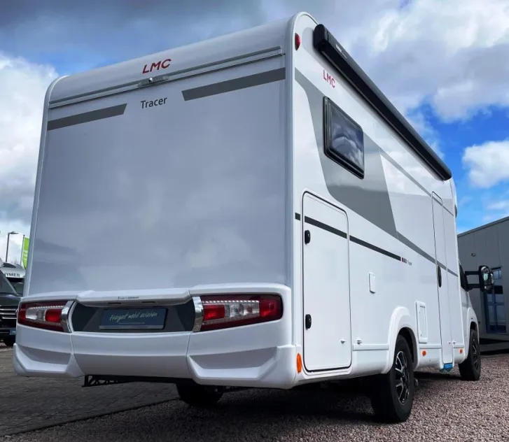 Fahrzeugbild LMC Tracer 730 EL Verfüg./Sparen Sie 8.131,- € #3