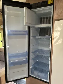 Fahrzeugbild Malibu I 410 DB Erstbesitz, gepflegt #4