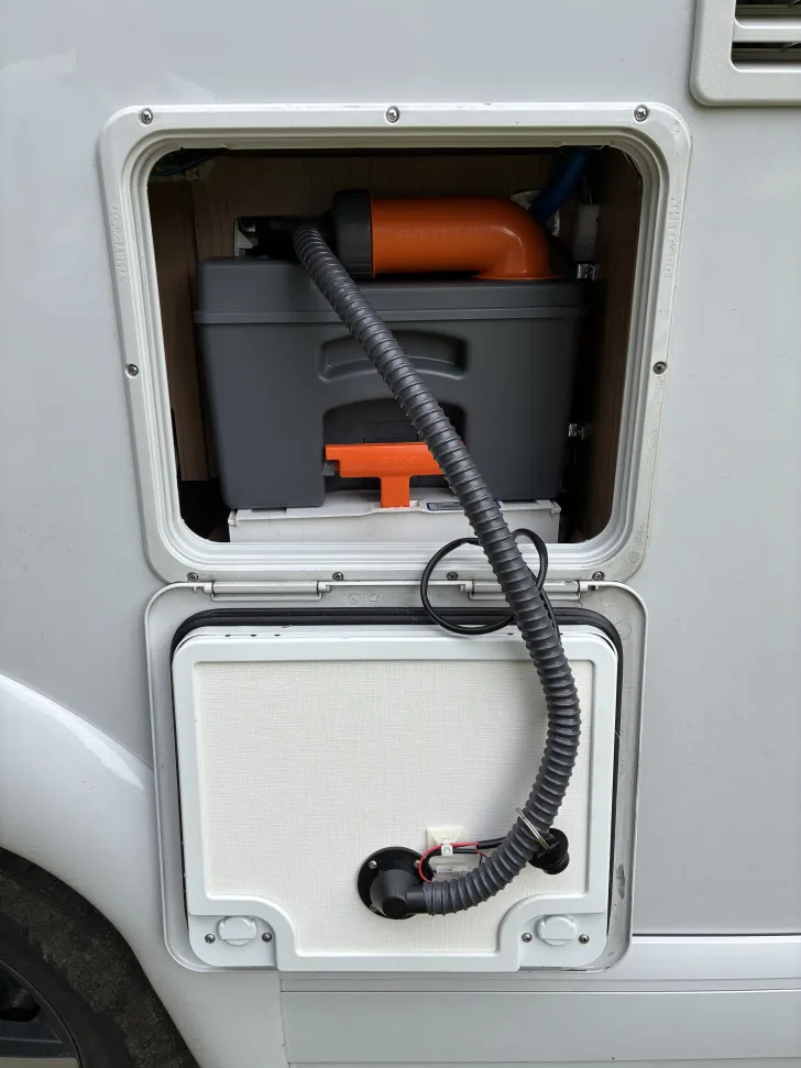 Fahrzeugbild Malibu I 410 DB Erstbesitz, gepflegt #10