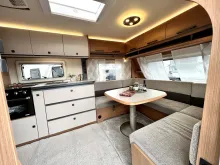 Fahrzeugbild Fendt Saphir 560 SF mit Mover+Klima #8