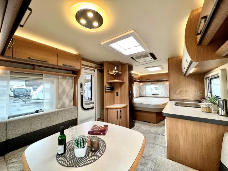 Fahrzeugbild Fendt Saphir 560 SF mit Mover+Klima #14