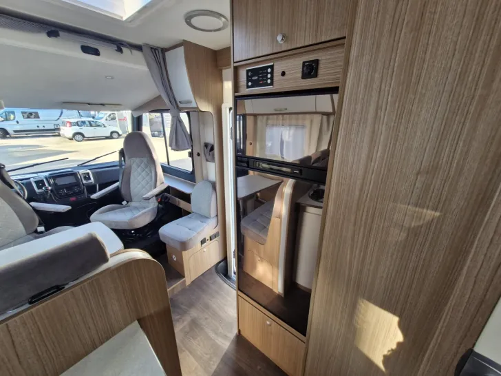 Fahrzeugbild Carado Clever+ I Edition 338 *Solar*Wechselrichter*TV* #17