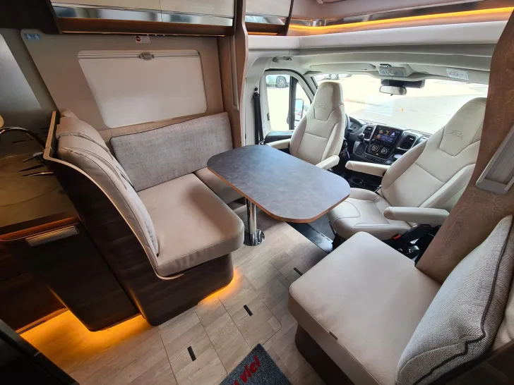 Fahrzeugbild Laika Ecovip L 3019 *Hubstützen-Anlage*Dachklima* #16