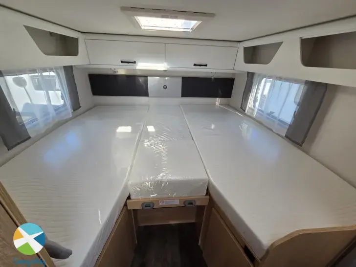 Sicht vorne-hinten Sunlight T 68 Adventure Edition