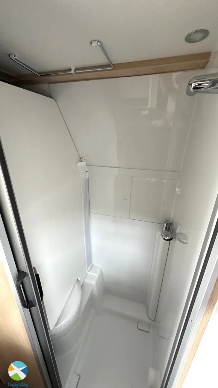 Fahrerhaus Sunlight Camper Van CLIFF 600 X RT