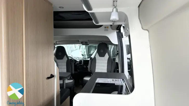 Sitzgruppe Sunlight Camper Van CLIFF 540 Adventure Edition RT