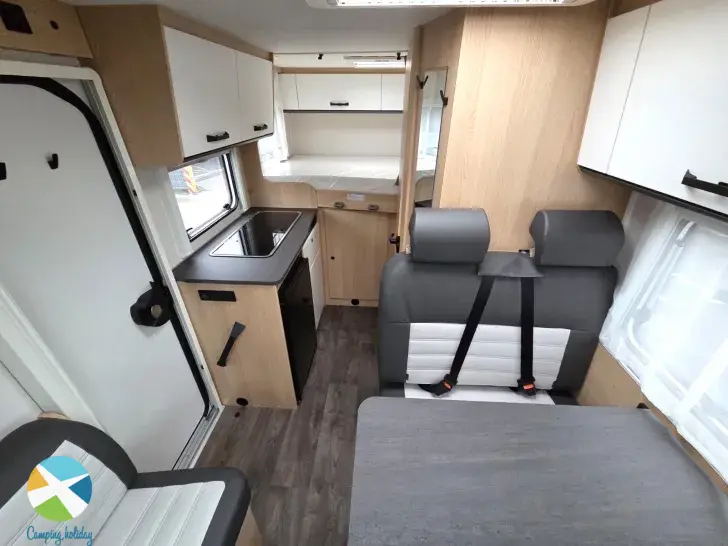 Sicht vorne-hinten Sunlight V 60 Adventure Edition