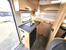 Sicht vorne-hinten Sunlight V 60