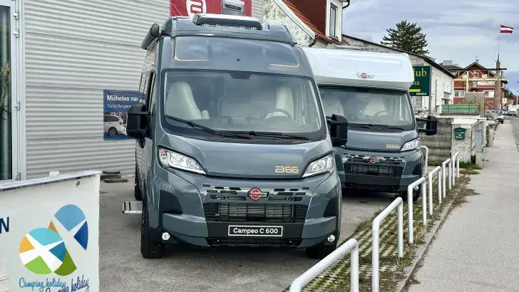 Frontal Hinten Bürstner B66 600 C Rooftop