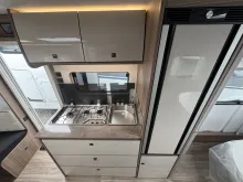 Fahrzeugbild Fendt Tendenza 560 SFDW Alde Heizung, 2000 KG #7