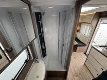 Fahrzeugbild Fendt Tendenza 560 SFDW Alde Heizung, 2000 KG #8