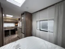 Fahrzeugbild Fendt Tendenza 560 SFDW Alde Heizung, 2000 KG #11