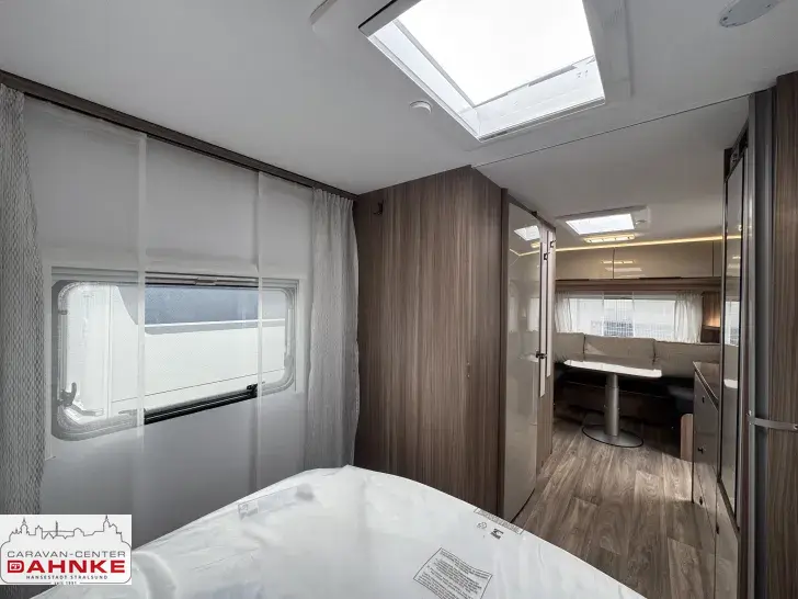 Fahrzeugbild Fendt Tendenza 560 SFDW Alde Heizung, 2000 KG #12