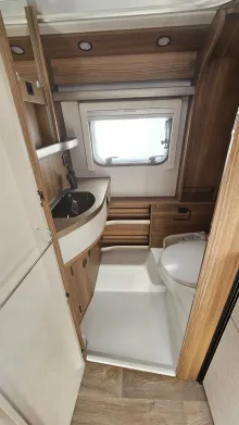 Fahrzeugbild Hymer Eriba Touring 420 Legend, Cristal Silver #10