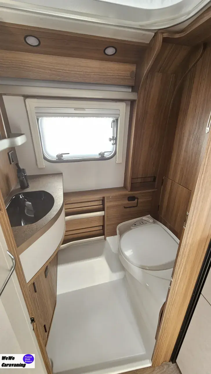 Fahrzeugbild Hymer Eriba Touring 420 Legend, Cristal Silver #11