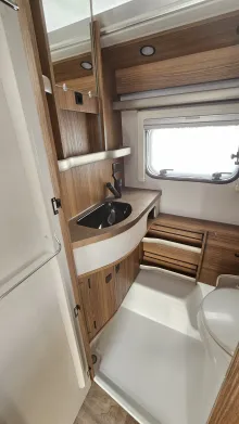 Fahrzeugbild Hymer Eriba Touring 420 Legend, Cristal Silver #12