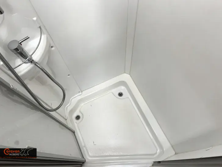 Fahrzeugbild Pilote Explorateur 715 #8