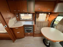 Fahrzeugbild Pilote Explorateur 715 #11