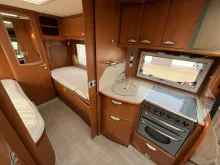 Fahrzeugbild Pilote Explorateur 715 #12