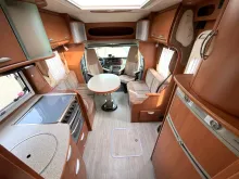 Fahrzeugbild Pilote Explorateur 715 #17