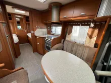 Fahrzeugbild Pilote Explorateur 715 #25
