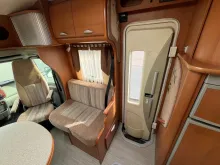 Fahrzeugbild Pilote Explorateur 715 #28