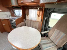 Fahrzeugbild Pilote Explorateur 715 #30