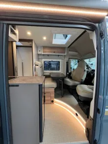 Fahrzeugbild Bürstner B66 600 C Automatik, Markise, Leder #11